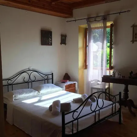 2 Floors House In Near *